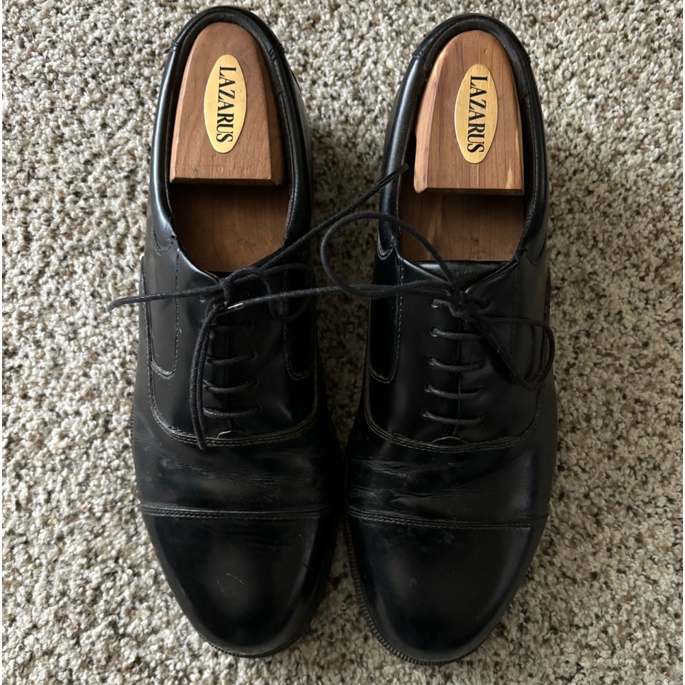 Men's dress shoes